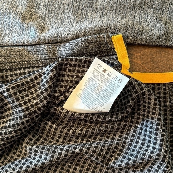 Nike Iowa Hawkeyes Women's Gray Cowl Neck Pullover Size Small - Picture 9 of 12